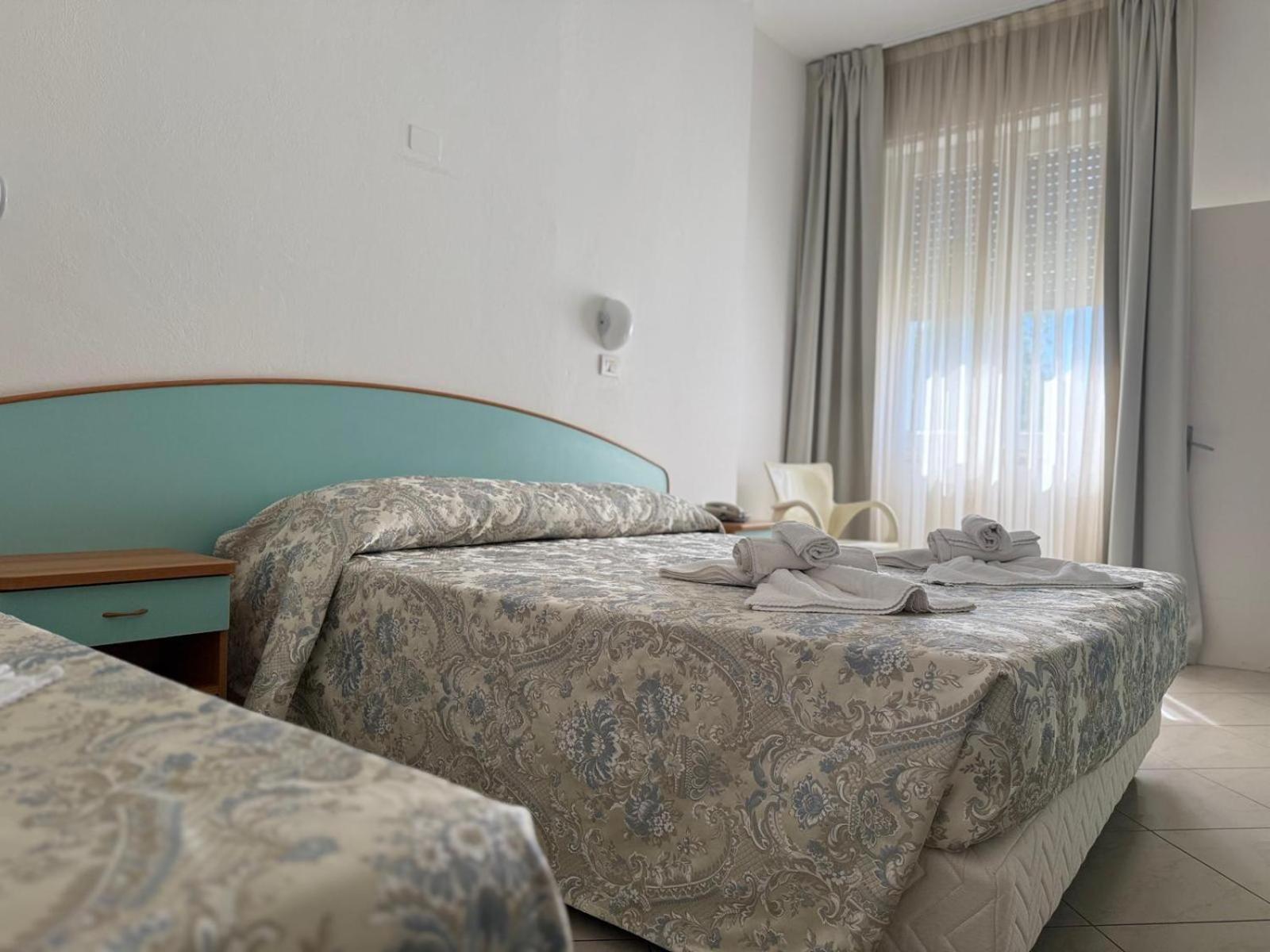 Hotel Spiaggia Villa Paola Bellaria-Igea Marina Exterior photo